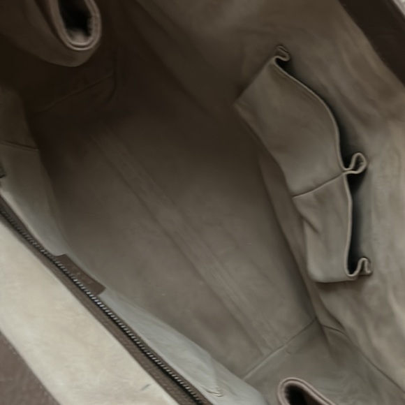 Brown leather Gucci bag suede inside zipper pocket 3 flat inside - Picture 4 of 6